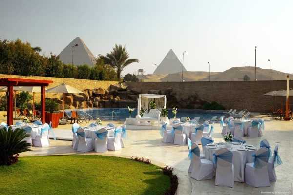 Le Méridien Pyramids Hotel & Spa